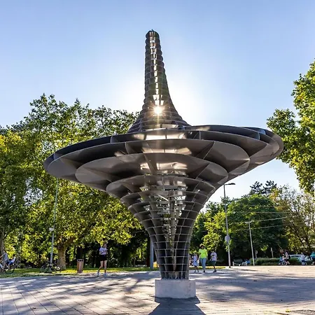 Greatforestsportandspauniversityflat