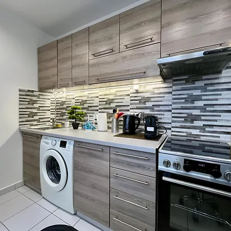 Greatforestsportandspauniversityflat * Debrecen