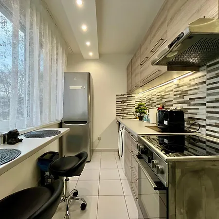 Greatforestsportandspauniversityflat Appartamento