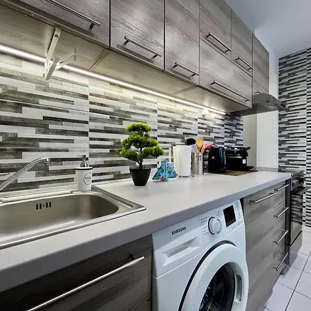 Greatforestsportandspauniversityflat Apartament *