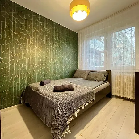 Greatforestsportandspauniversityflat