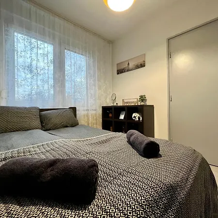 Greatforestsportandspauniversityflat