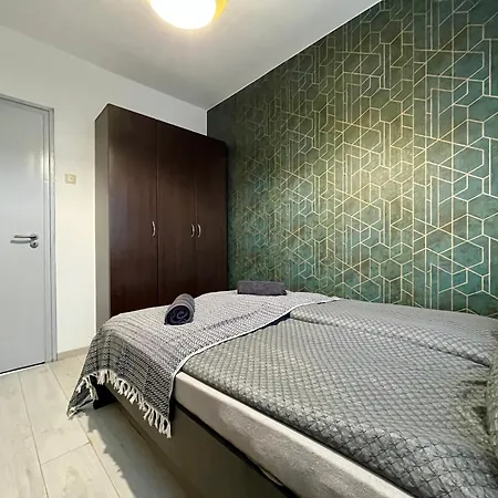 Greatforestsportandspauniversityflat * Debrecen